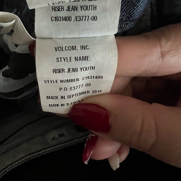 Volcom Youth Big Boys Riser Slim Tapered Denim Jeans - Picture 10 of 12